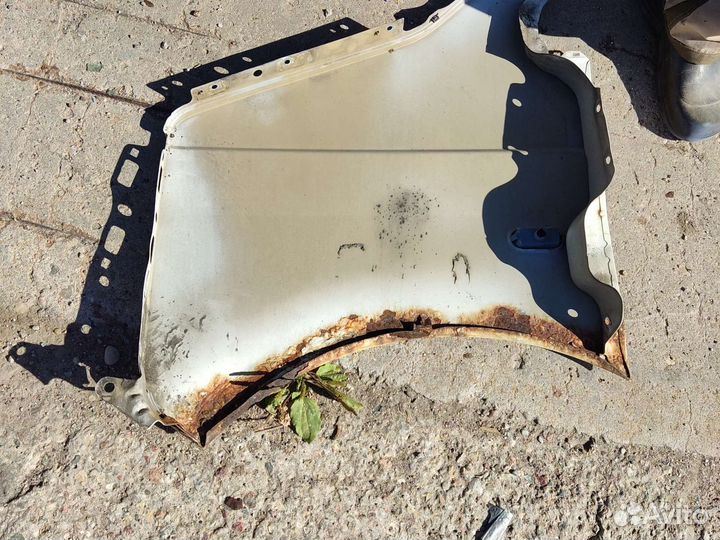 Крыло правое VW T5.Фольксваген Т5