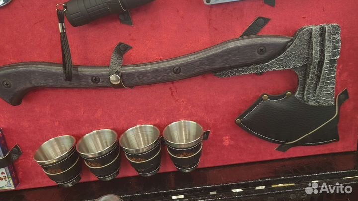 Набор шампуров в чемодане