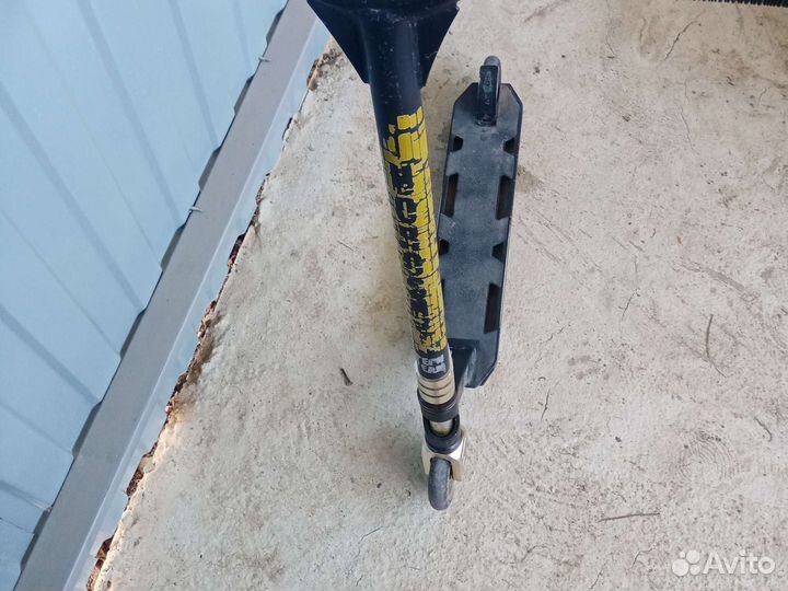 Трюковой самокат