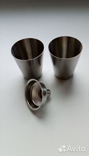 Набор Фляжка с воронкой и стопками