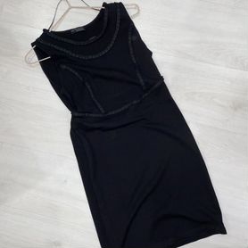 Платье zara черное 44