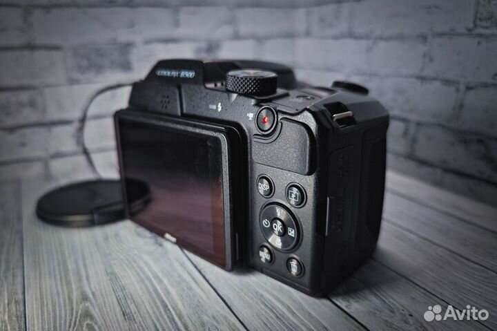 Nikon coolpix b500 + флешка + документы + аксессуа