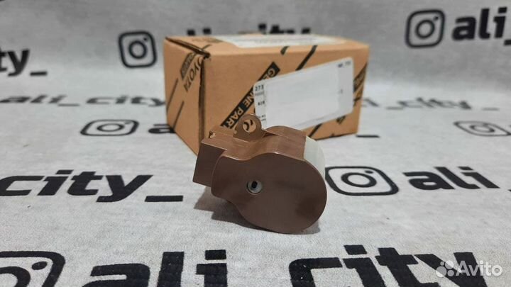 Щетки генератора Королла е150 Toyota