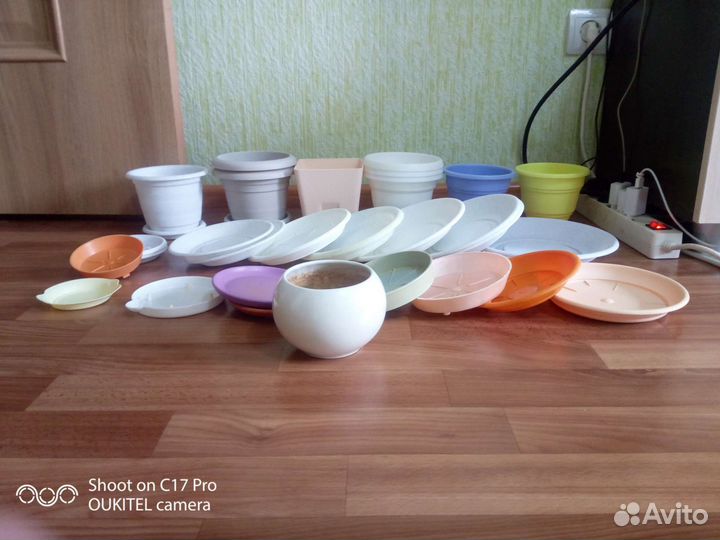 Горшки д/цветов новые и б/у одним пакетом