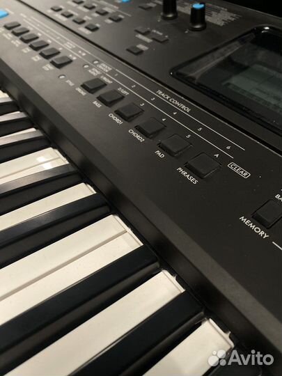 Yamaha PSR-EW425 синтезатор
