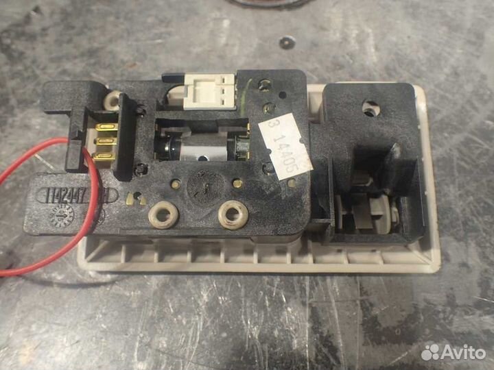 Фонарь салона (плафон) Chrysler Pacifica 2005