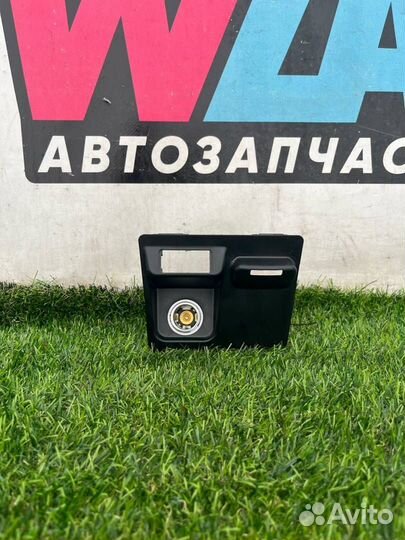 Прикуриватель передний BMW X5 F15 2016 9252108