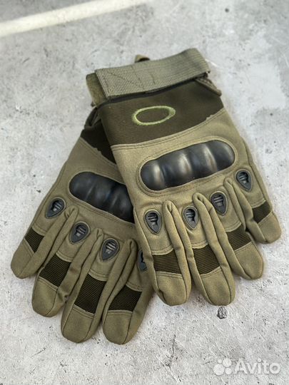 Перчатки военные