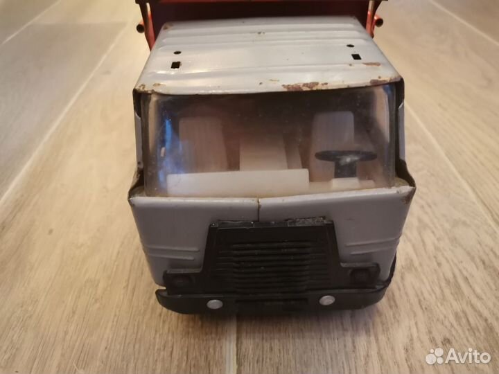 Детская игрушка Самосвал. СССР