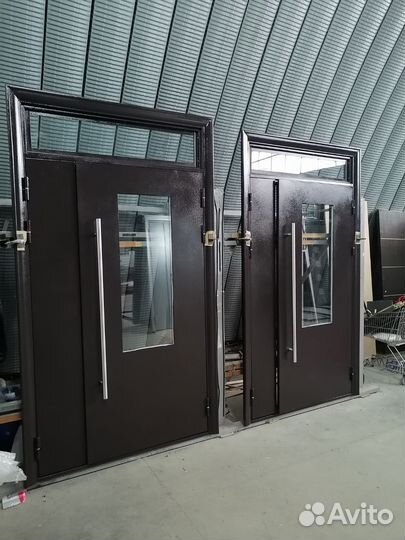 Дверь входная металлическая