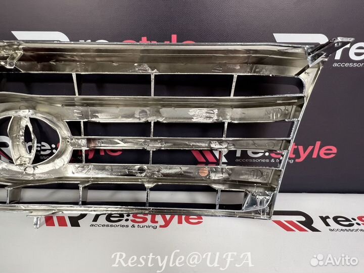 Решетка Toyota Land Cruiser 100 05-07г