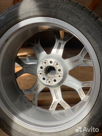 Bridgestone Blizzak LM-001 285/45 R21