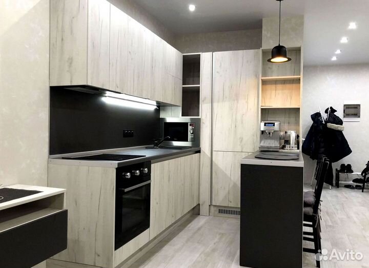 Кухня в потолок на заказ