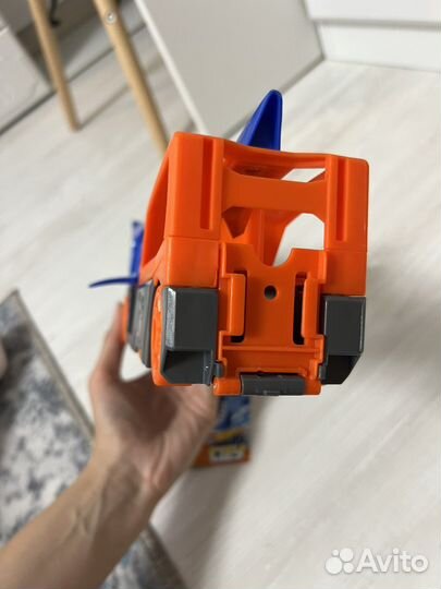 Hot wheels city голодная акула с хранилищем