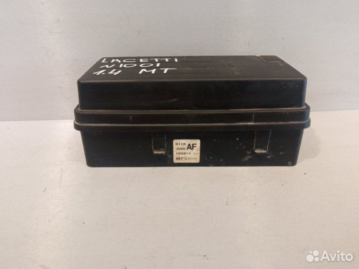 Блок предохранителей Chevrolet Lacetti хэтчбек