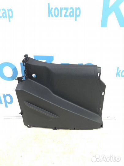 Обшивка багажника левая Peugeot Partner