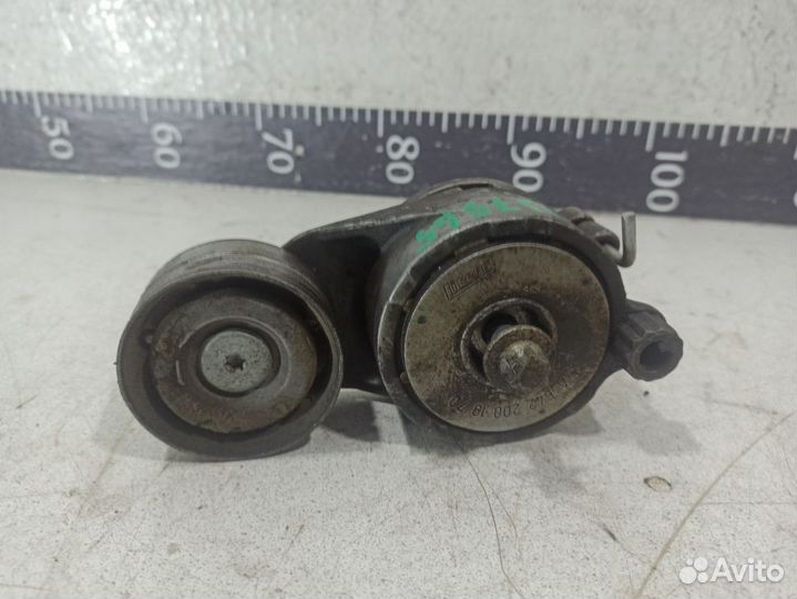 Натяжитель ремня Мерседес