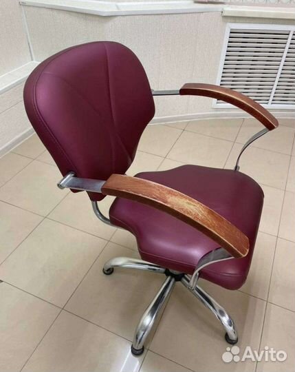 Парикмахерское кресло бу