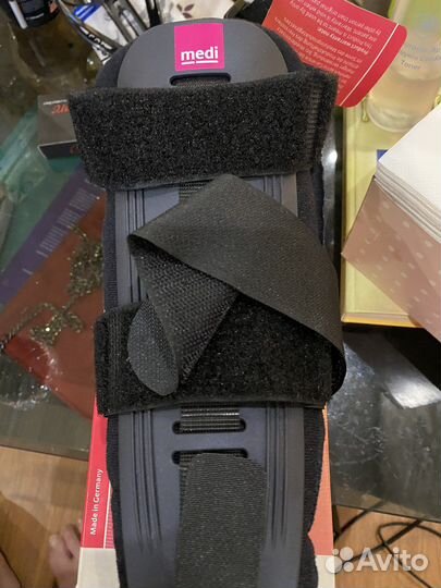 Жесткий корсет для голеностопного сустава