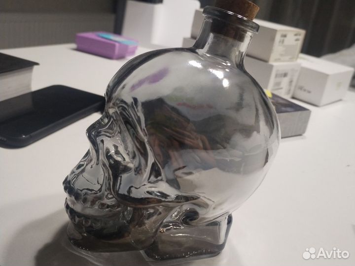 Статуэтка череп