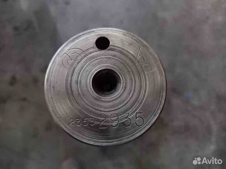 Распредвал Detroit Diesel 14