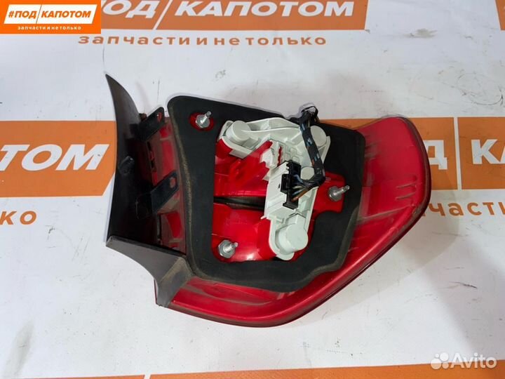 Фонарь задний правый BMW 3 E90 2005 63216937458