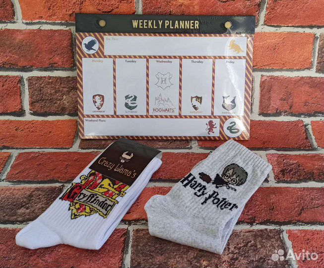 Гарри Поттер планер и две пары носков Хогвартс
