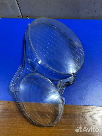 Стекло фары переднее левое Mercedes-Benz E-Class