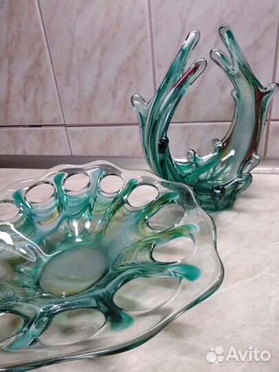 Ваза, фруктовница из цветного стекла. Чехия