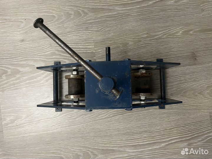 Трубогиб, профилегиб