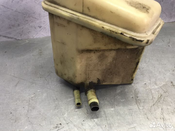 Бачок гур Audi A100 (C4), 1992 г.в., 2.3L