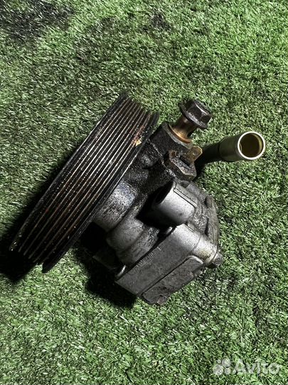 Насос гур Mazda 3 1.6