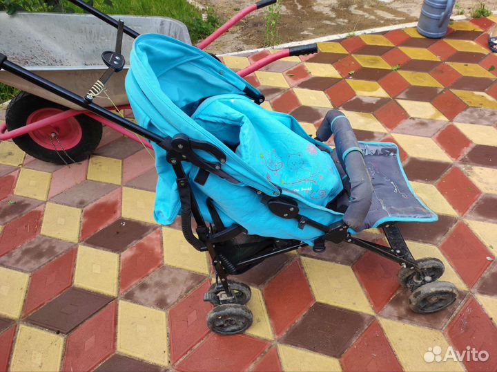Прогулочная коляска