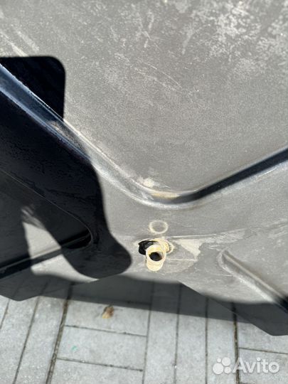 Пластиковый бак для душа