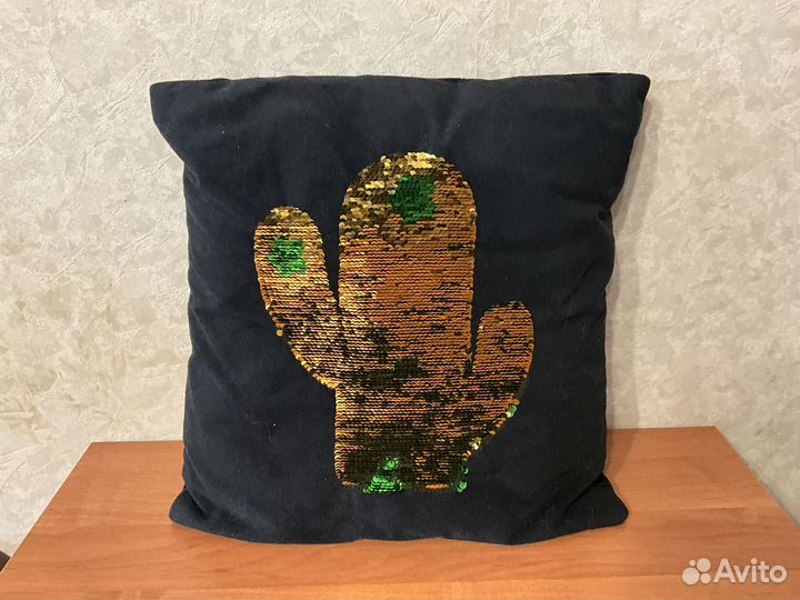 Декоративная подушка