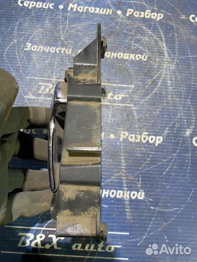 Ручка передняя левая внутренняя Peugeot 407