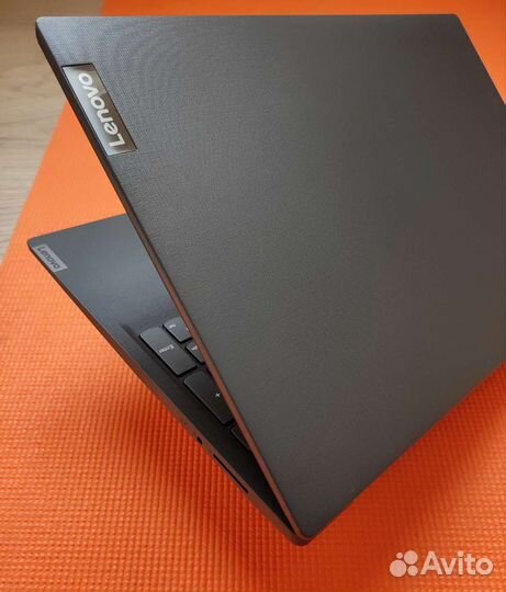 Lenovo 2021 Ryzen5 x8/Vega8 2gb/SSD+HDD