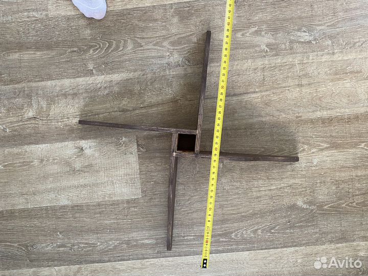 Деревянная подставка для елки