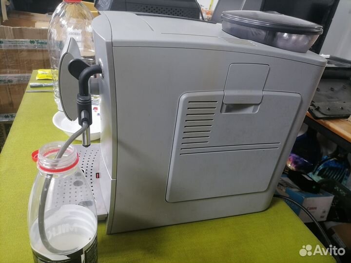 Неубиваема кофемашина Bosch TES50321RW/11