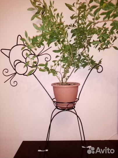 Кованые цветочницы