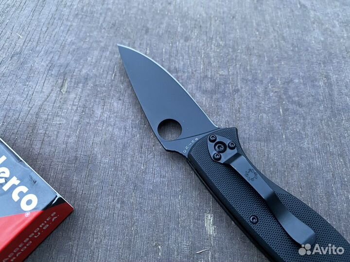 Нож Spyderco