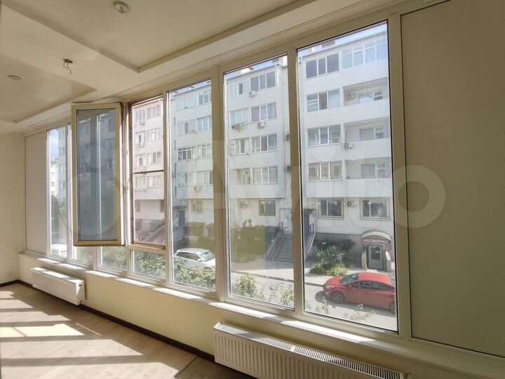 2-к. квартира, 89,7 м², 2/5 эт.