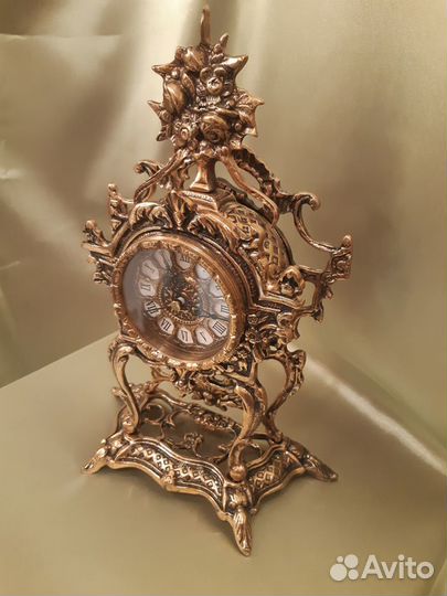 Часы бронза