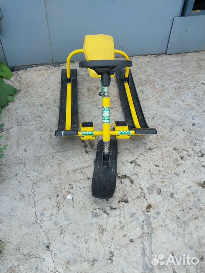 Детский снегокат бу, в хорошем состоянии