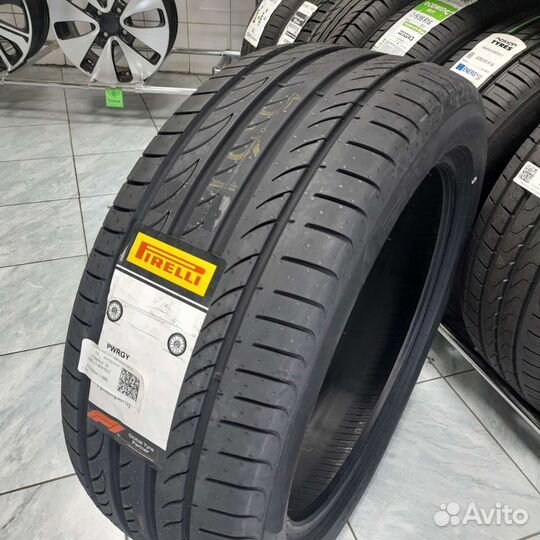 Pirelli Powergy 235/45 R17
