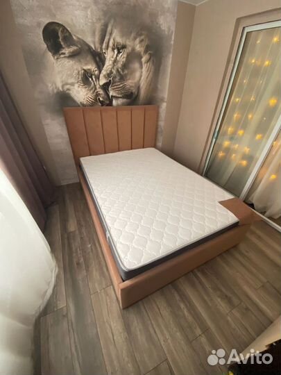 Кровать Полоски новая