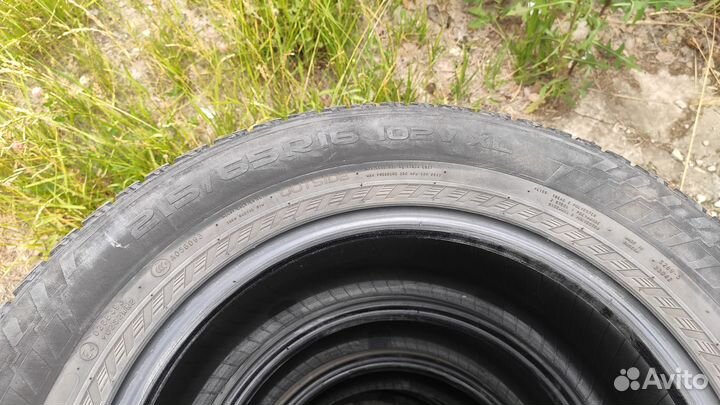 Nokian Tyres Hakka Black SUV 215/65 R16