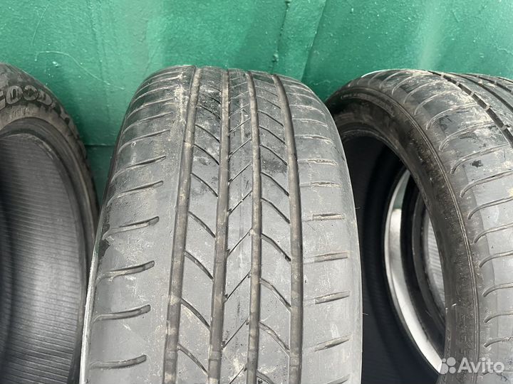 Goodyear EfficientGrip 245/45 R19 и 275/40 R19