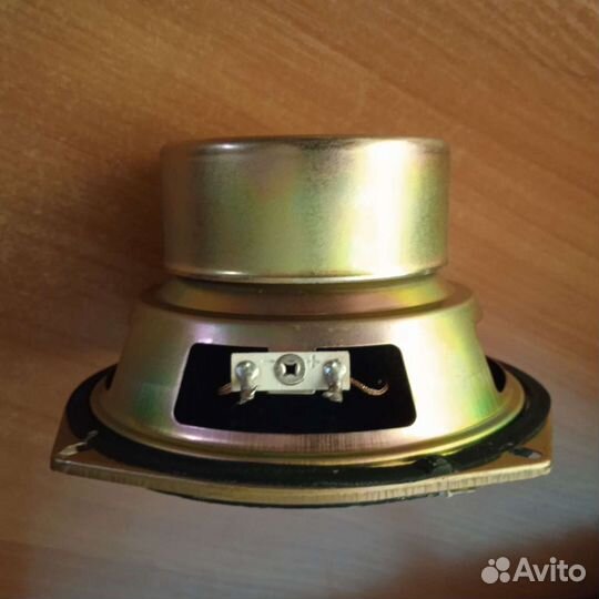 Сабвуферный динамик Microlab