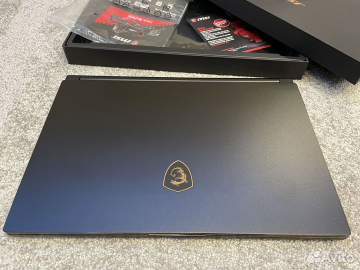 Ноутбук MSI GS65 Stealth 8SE (i7;GeForce RTX 2060)